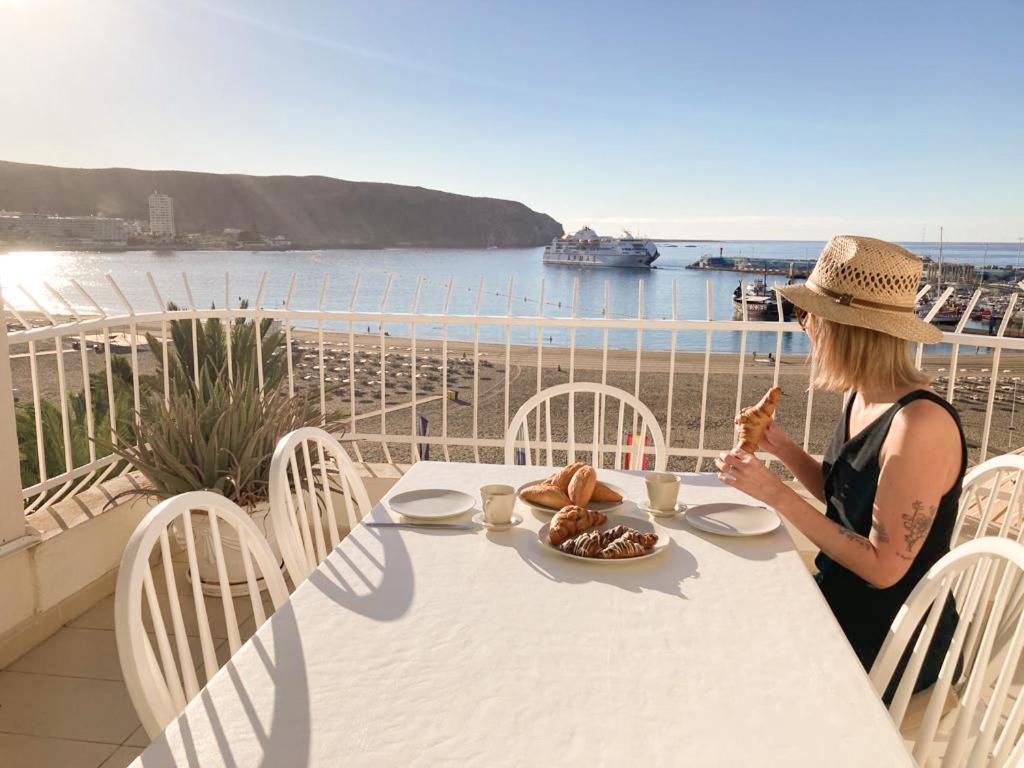 Silver Beach Tenerife Лос Кристианос Екстериор снимка